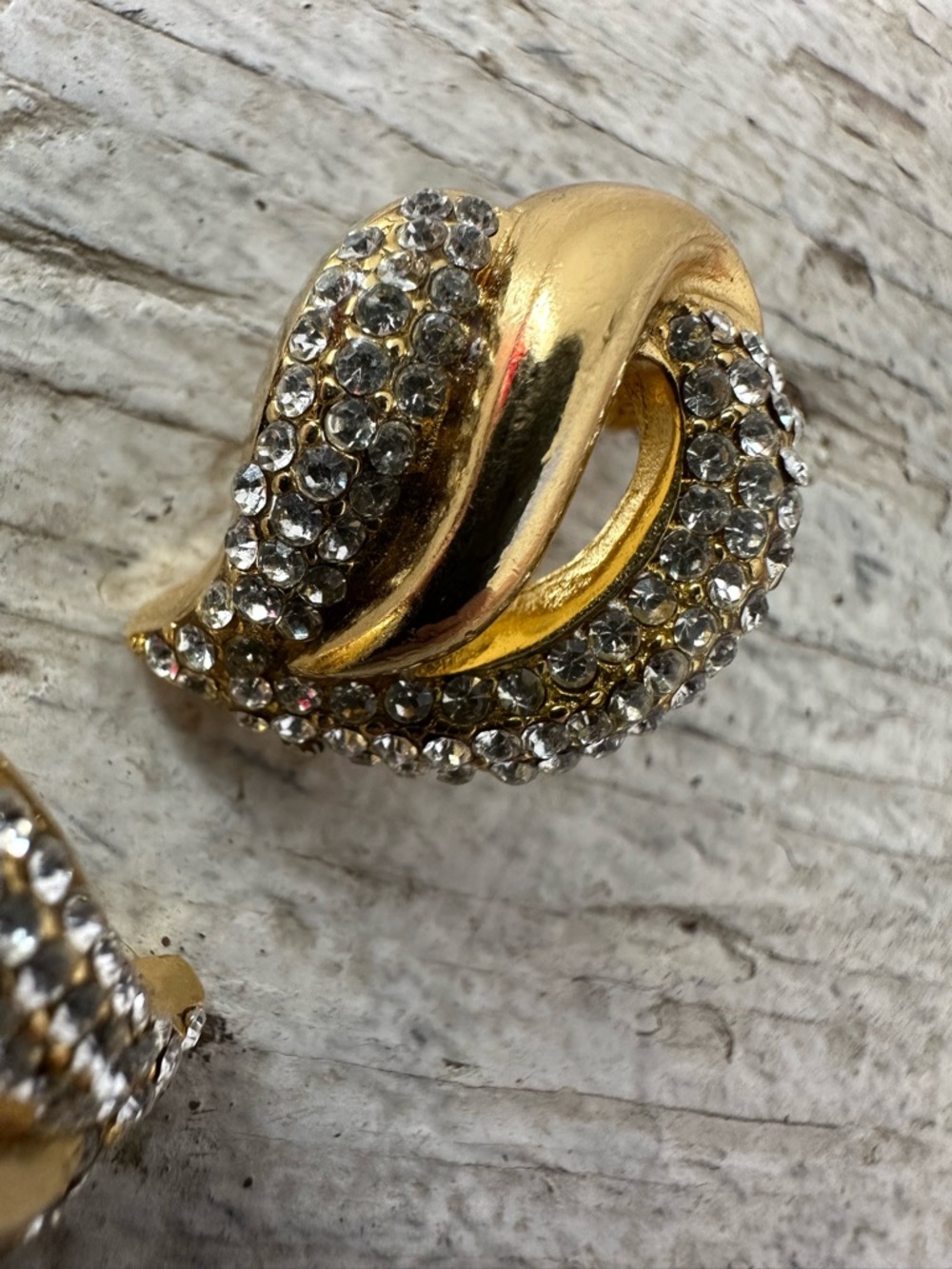 Vintage Christian Dior Pave Rhinestone Gold Tone Clip On Earrings - Picture 3 of 12